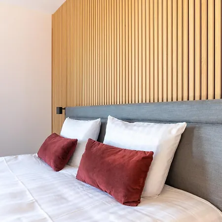 Apartament Matti Town House *