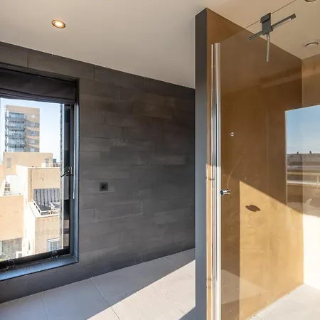 Matti Town House *